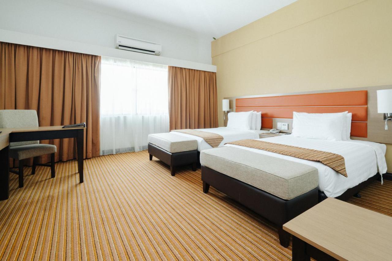 Raia Hotel & Convention Centre Terengganu Куала-Тренгану Экстерьер фото