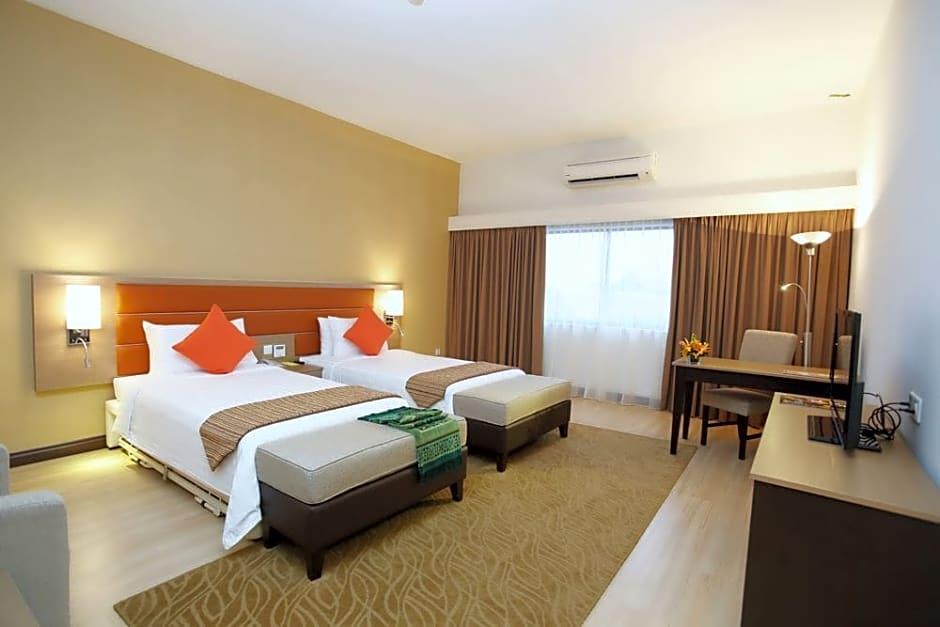 Raia Hotel & Convention Centre Terengganu Куала-Тренгану Экстерьер фото