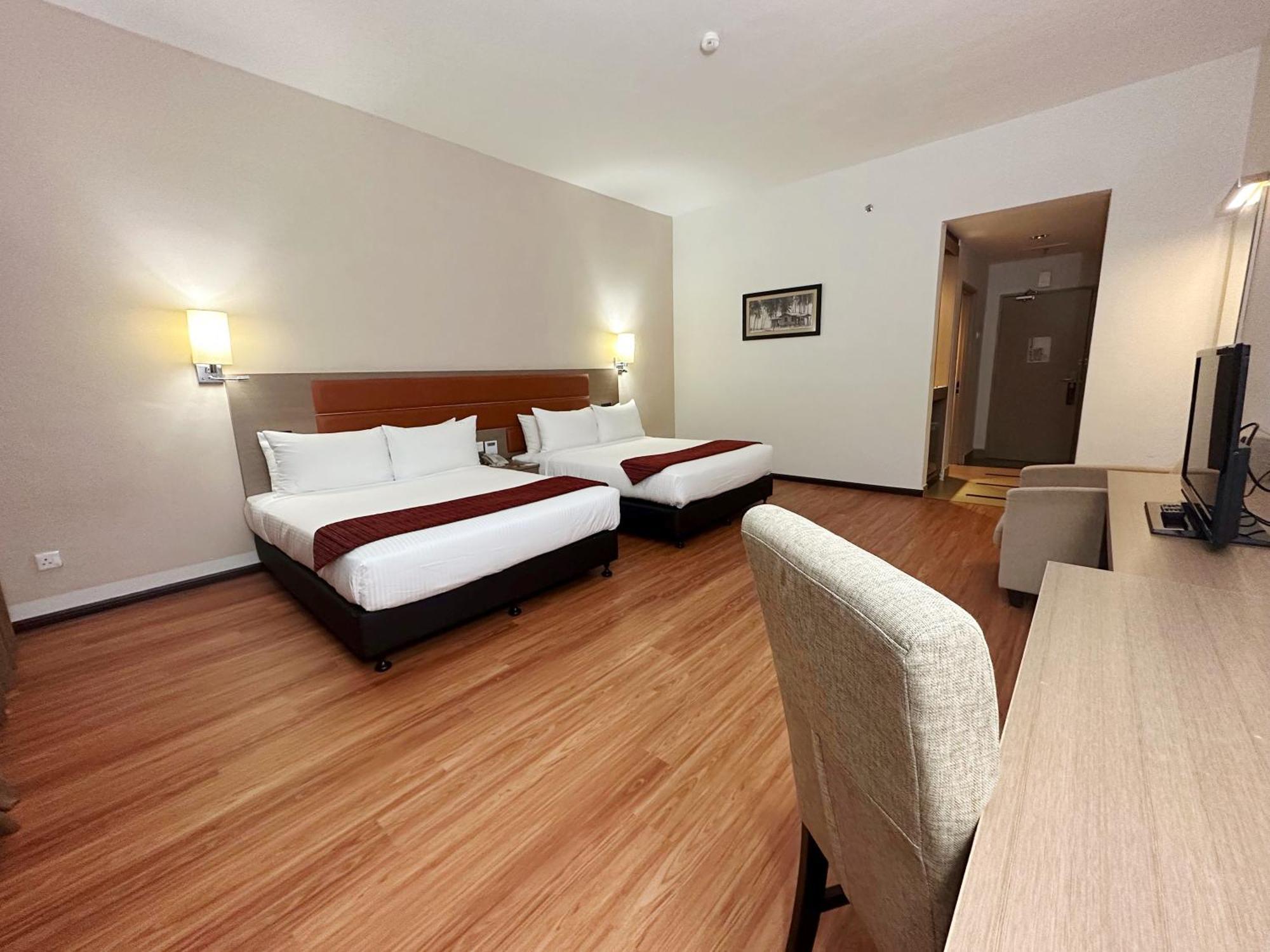 Raia Hotel & Convention Centre Terengganu Куала-Тренгану Экстерьер фото