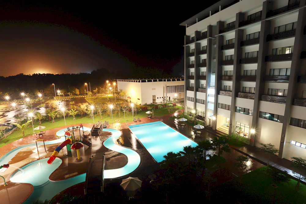 Raia Hotel & Convention Centre Terengganu Куала-Тренгану Экстерьер фото
